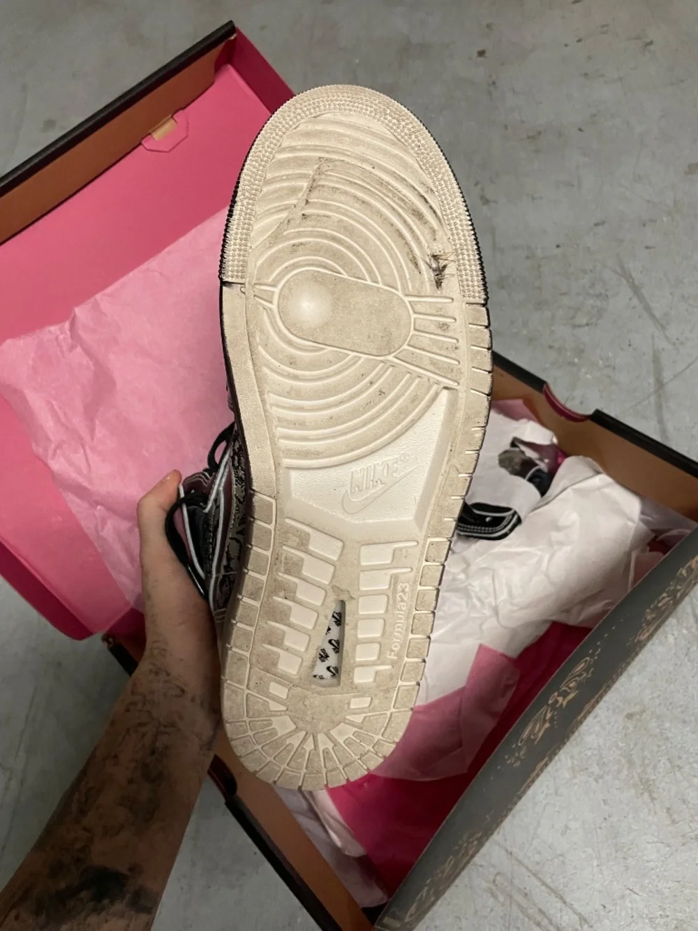 Air Jordan 1 day of the dead - Picture 5 of 7